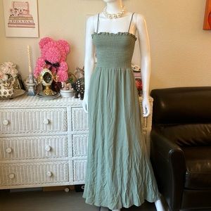 Reformation Ceylon smocked & Ruffled maxi dress in sage green Size Medium